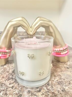 Decorative White Vanilla Sugar Accent Bow Candle - 12 Oz.